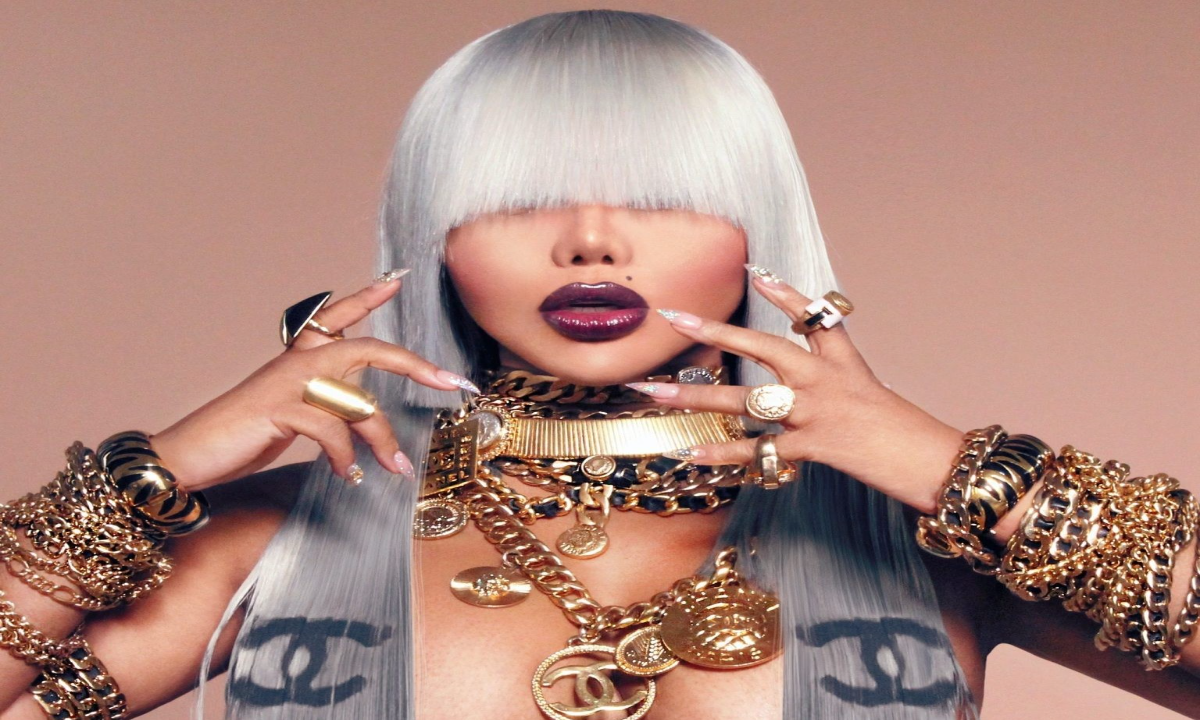 LIL KIM_resized.jpg